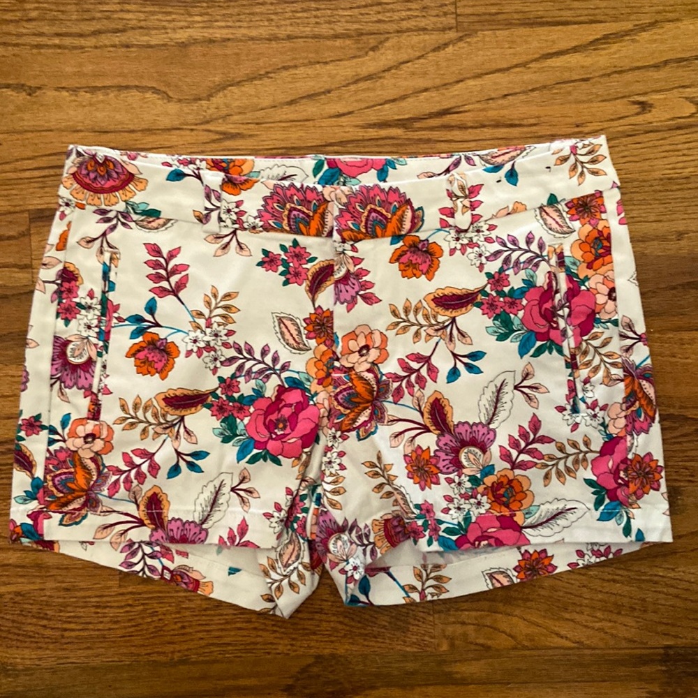 a.n.a. Twill Shorts